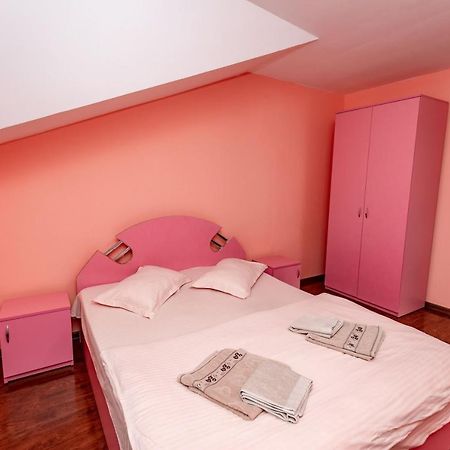 Hotel Complex Stefanesti Bozovici Zewnętrze zdjęcie