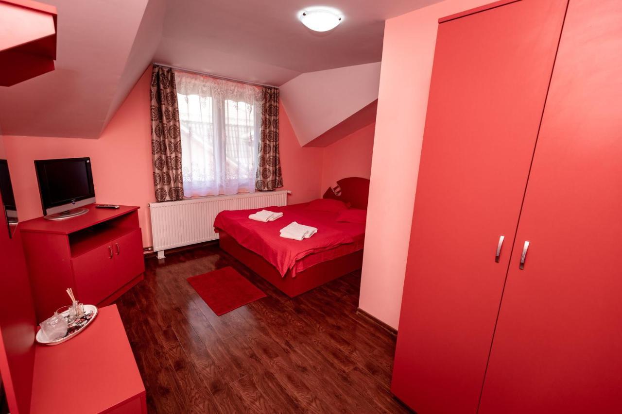 Hotel Complex Stefanesti Bozovici Zewnętrze zdjęcie