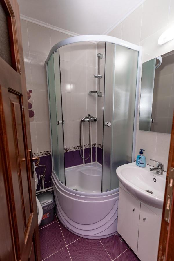 Hotel Complex Stefanesti Bozovici Zewnętrze zdjęcie